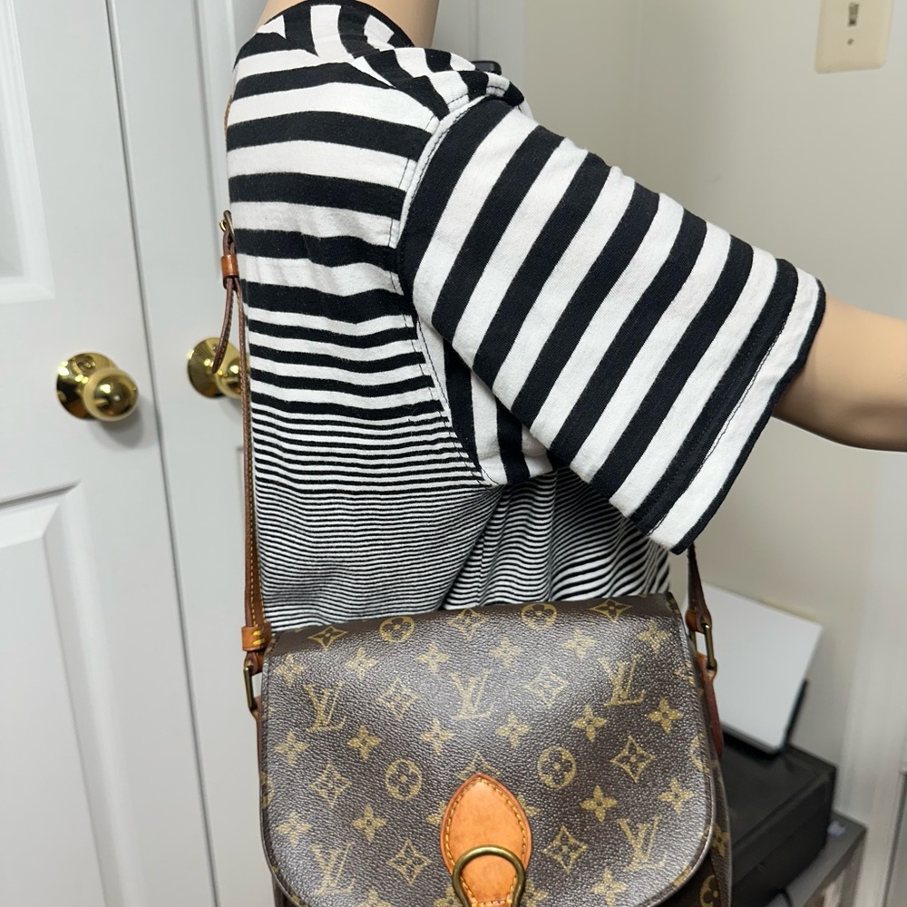 Louis Vuitton Crossbody Bag - Picture 7 of 11